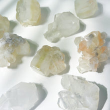Load image into Gallery viewer, Apophyllite • clear Apophyllite • 50-100g (1pc)
