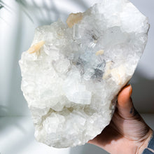 Lade das Bild in den Galerie-Viewer, Zeolite A: Diamond Apophyllite with Stilbite • 2.65kg
